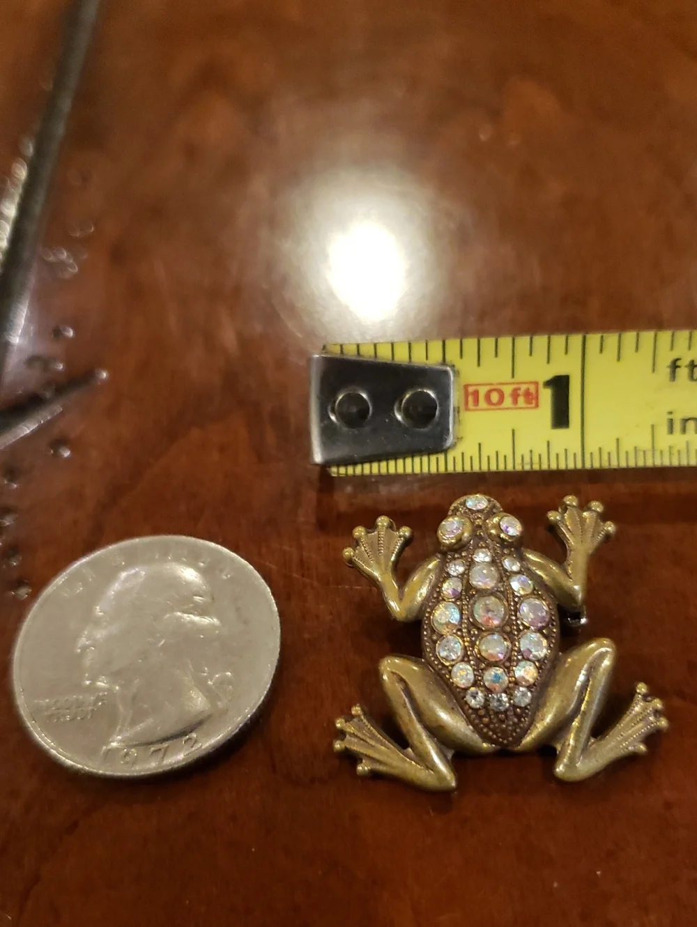 Vintage Gold Frog Brooch with Rhinestones